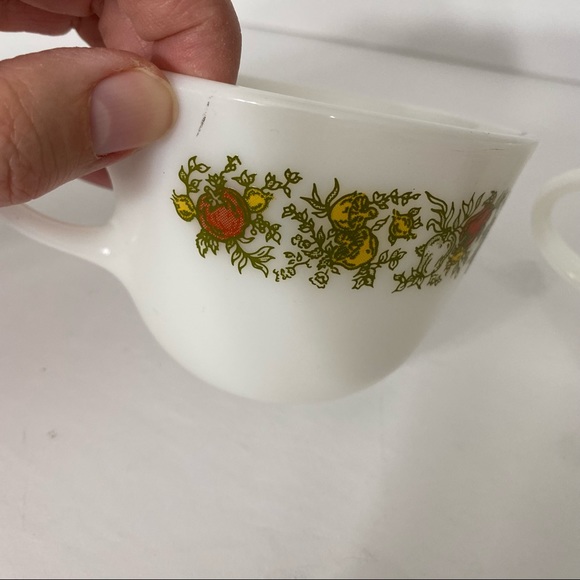 Vintage Pyrex Milk Glass Coffee Mug Cups Spice Of Life Vegetable Garden Set of 2 - Picture 4 of 8